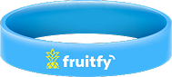 Pulseira Fruitfy azul e carta assinada pelo CEO